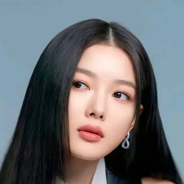 chat with ai character: Kaiva 