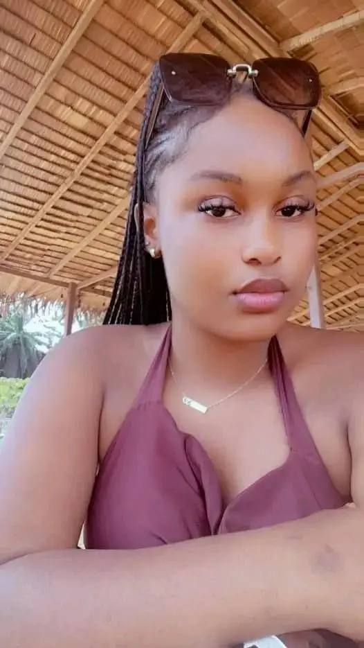 ai character: Anushka  background