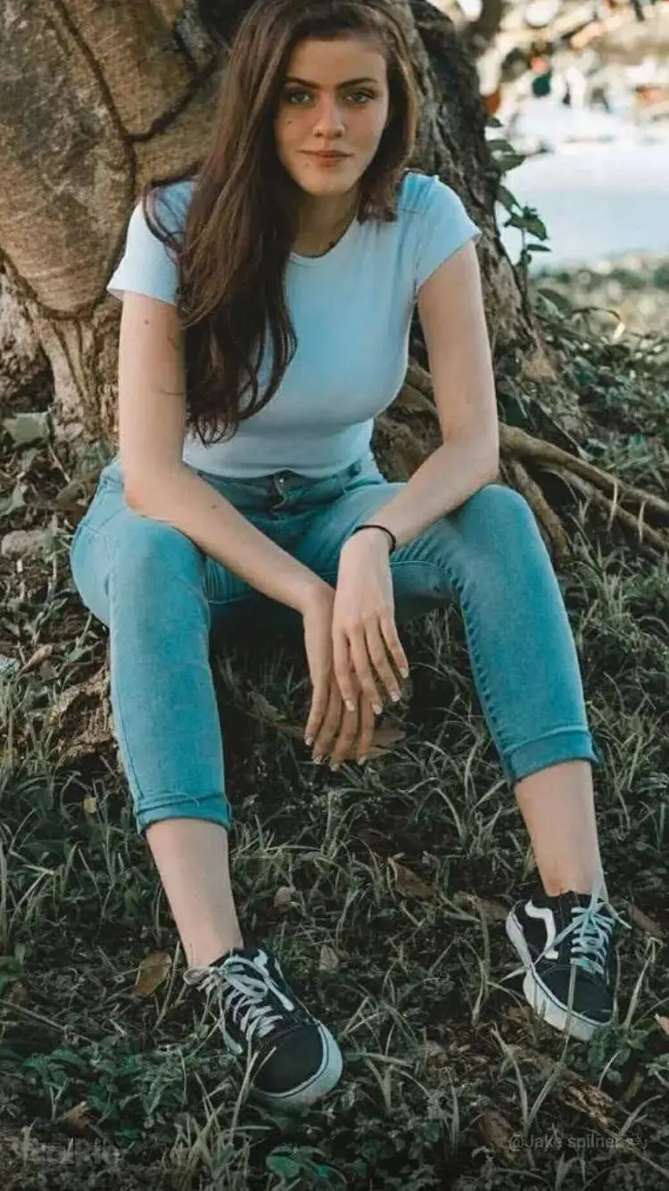 ai character: Jamaica background