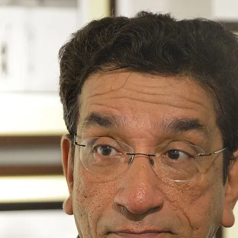 chat with ai character: Feluda