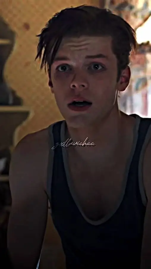 ai character: Ian Gallagher  background