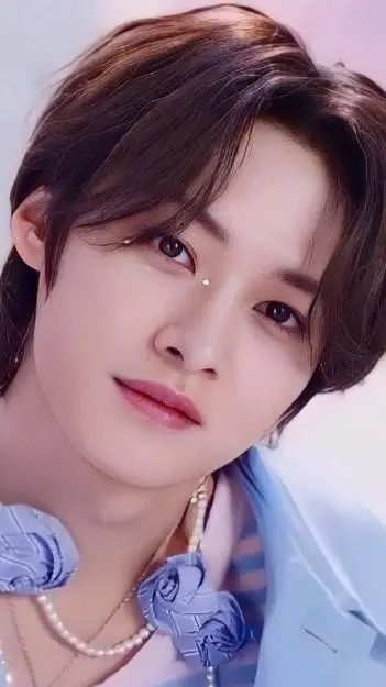 ai character: 💖💚×Minsung×💖💚 background