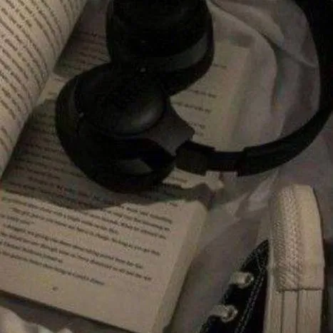 chat with ai character: ⟨The Doctor⟩