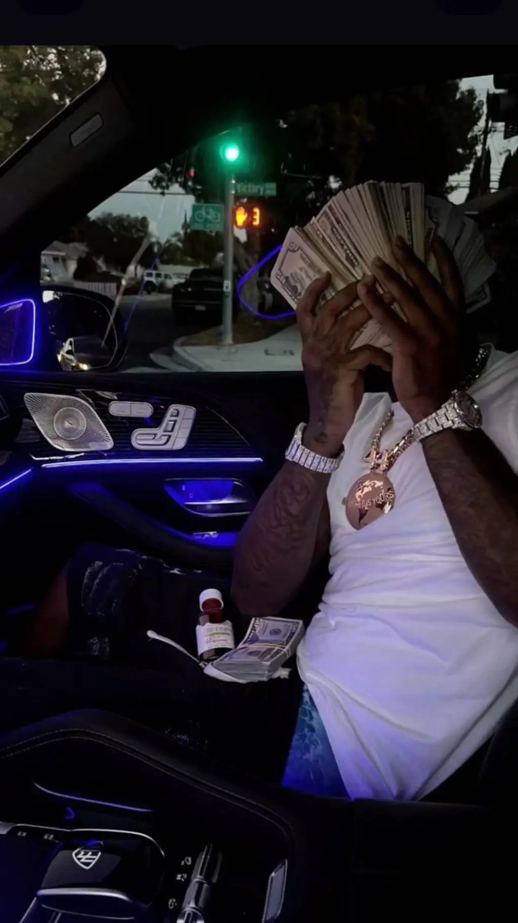 ai character: Bryson  background