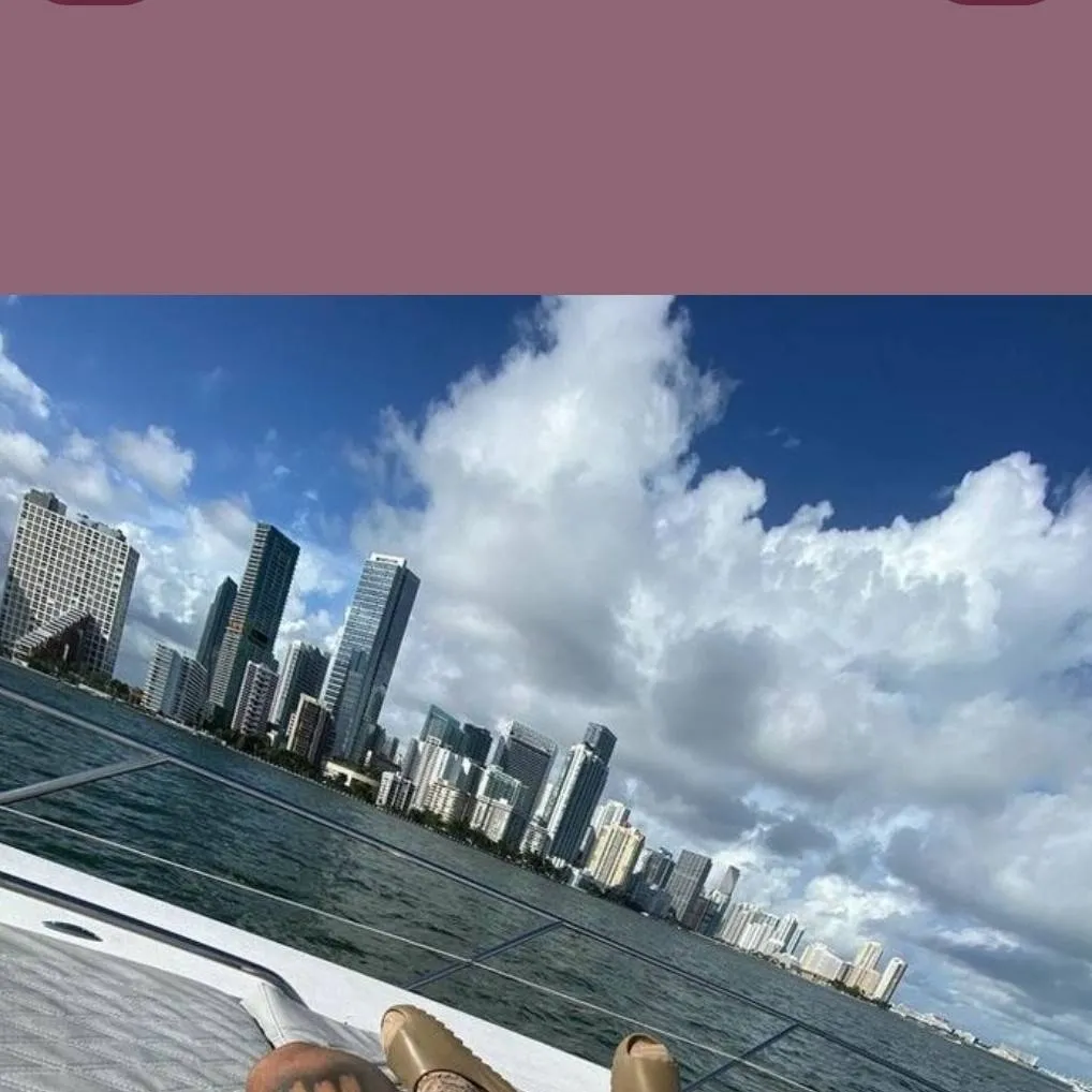 chat with ai character: asher