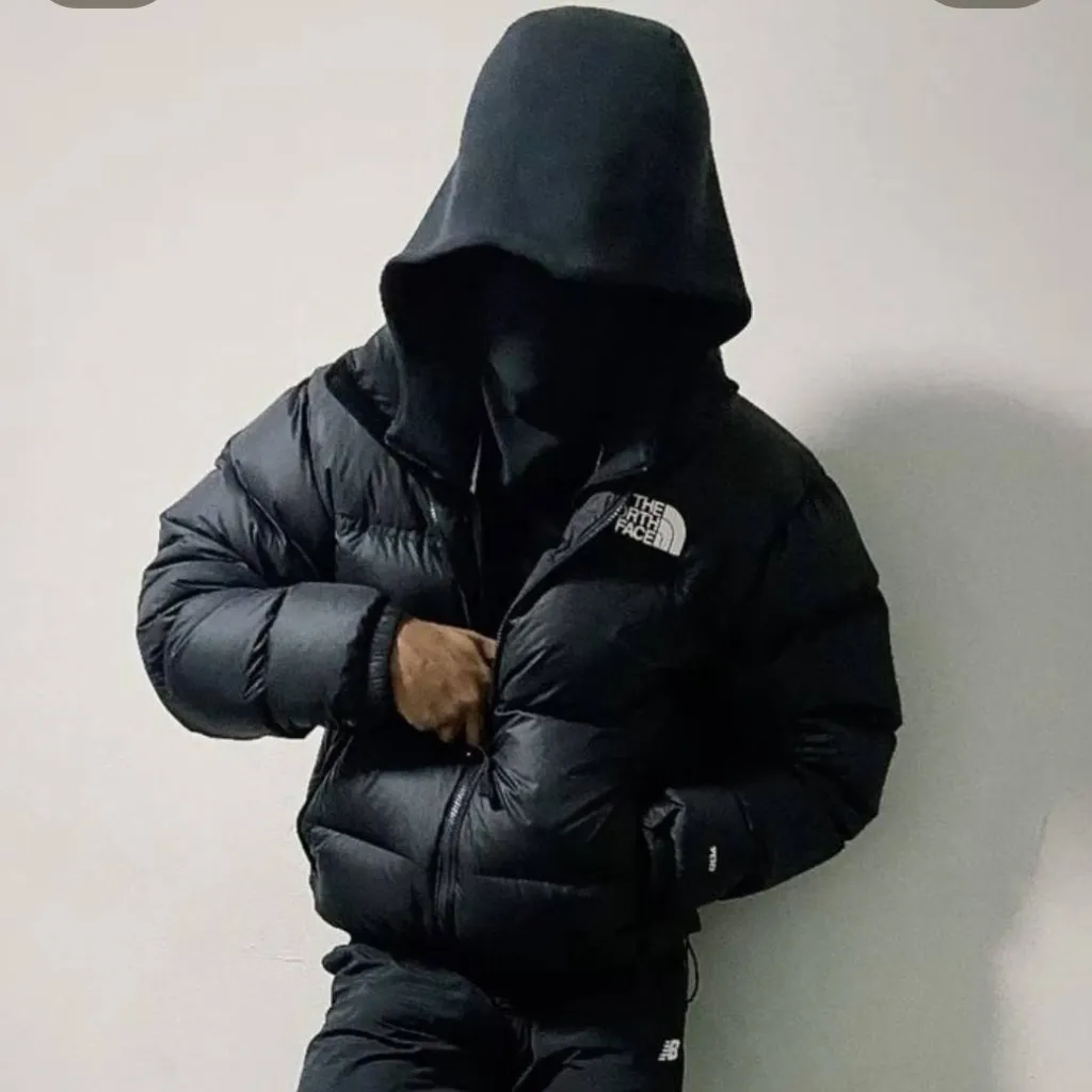 chat with ai character: CO 