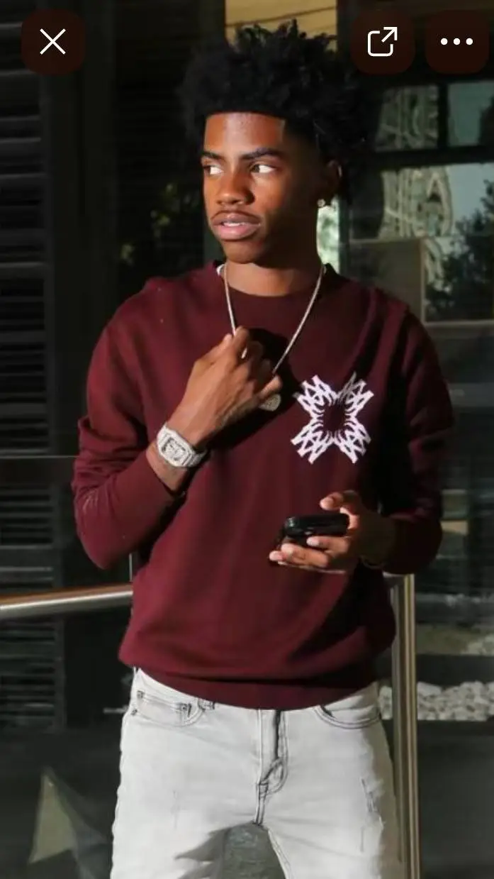 ai character: Jayvon background