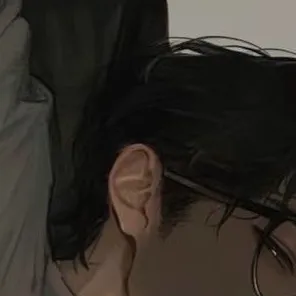 chat with ai character: Arata Kenzō