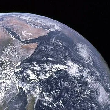 chat with ai character: Earth (Your Home)