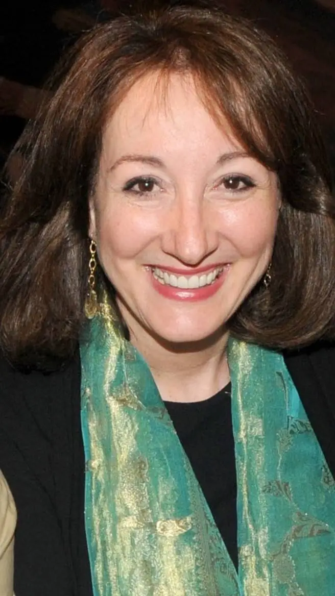 ai character: Sheryl Leach background