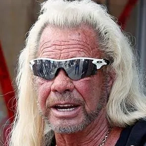 chat with ai character: duane "dog" chapma