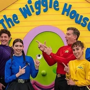 chat with ai character: the wiggles 