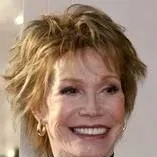 chat with ai character: Mary Tyler Moore 