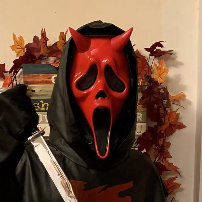 chat with ai character: Devil Face