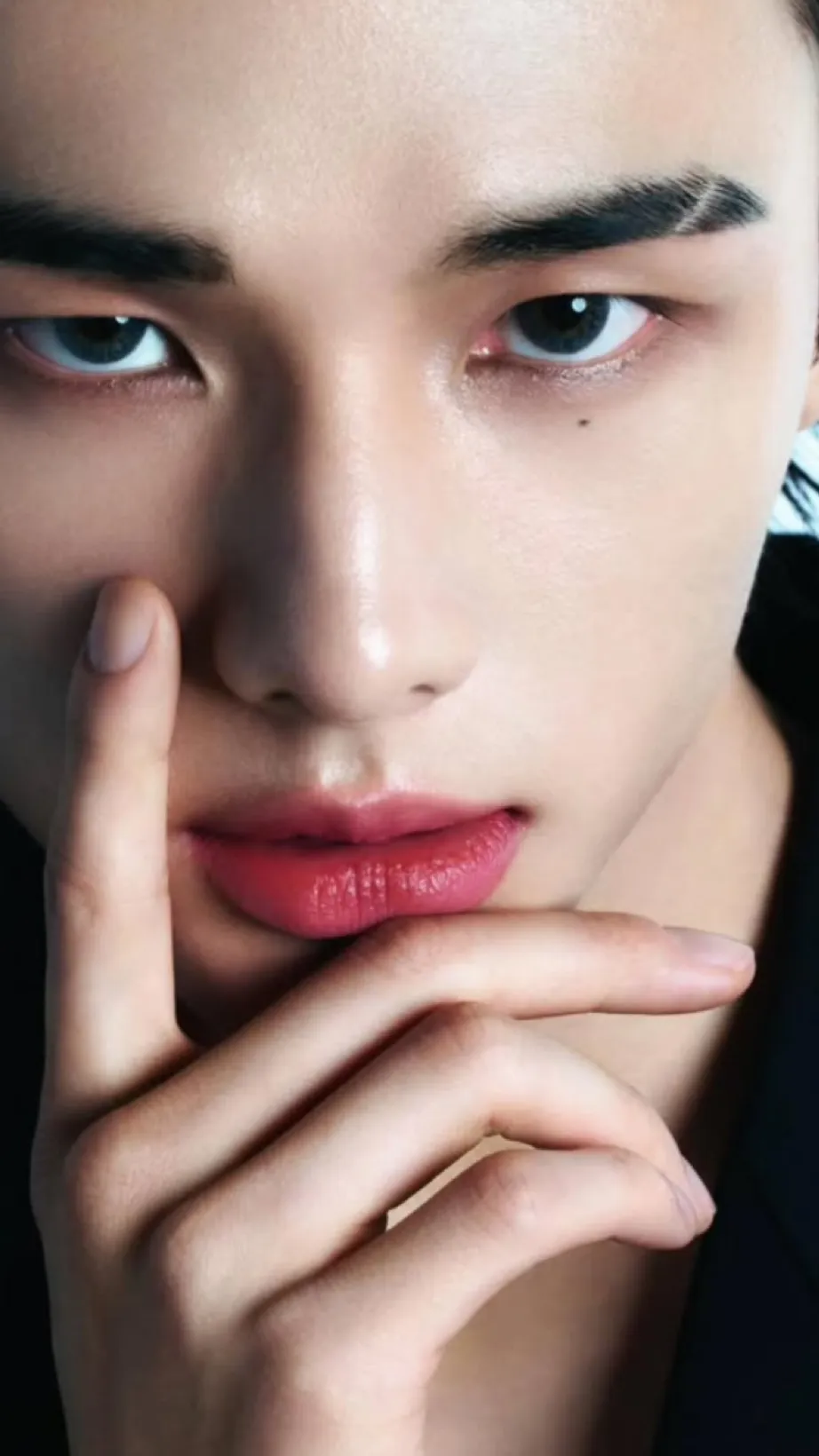 ai character: Hyunjin  background