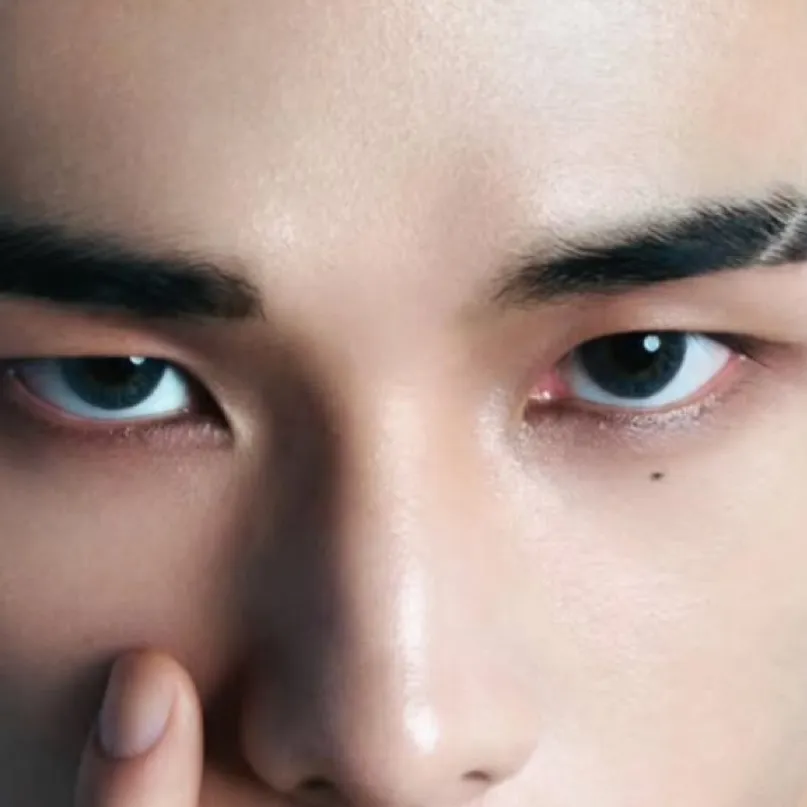 chat with ai character: Hyunjin 