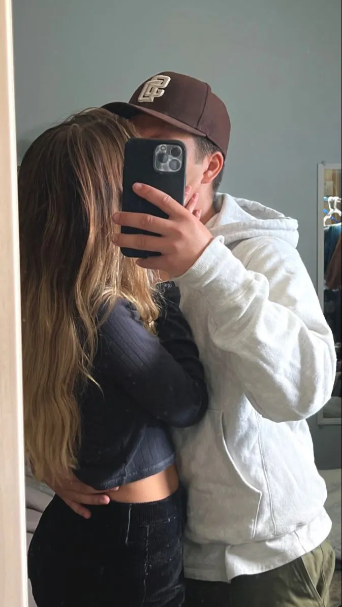 ai character: Jessica  background