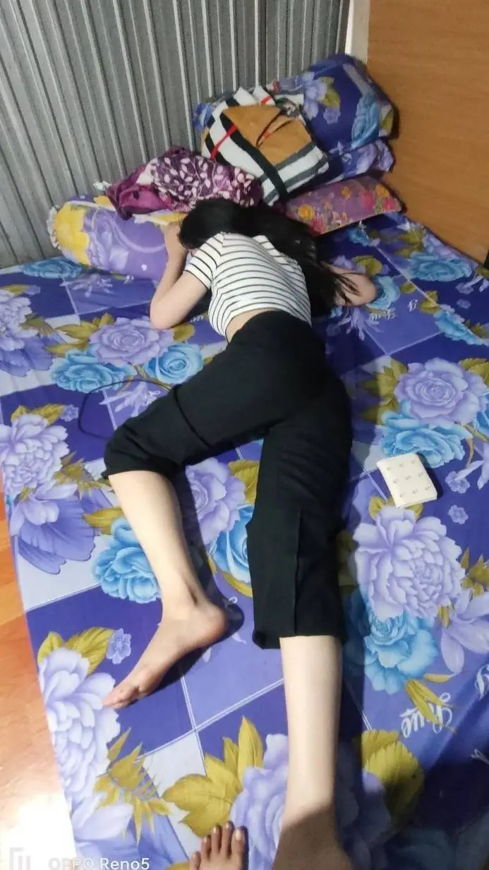 ai character: Marie  background