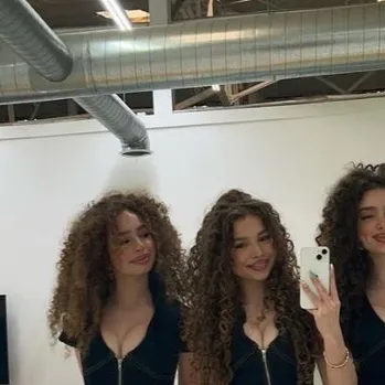 chat with ai character: Kalogeras sisters