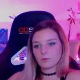 chat with ai character: Nicole 