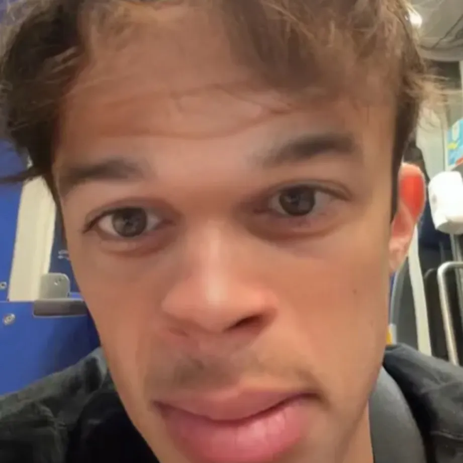 chat with ai character: Tyler