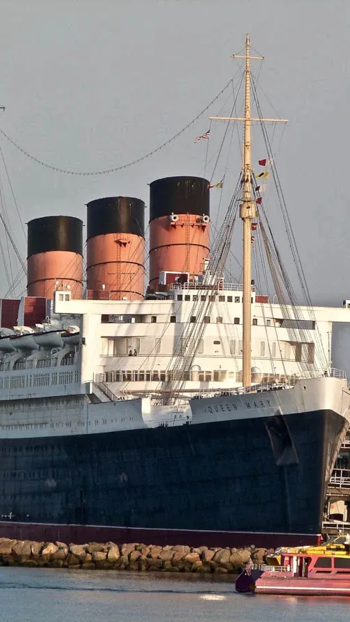 ai character: RMS Queen Mary  background