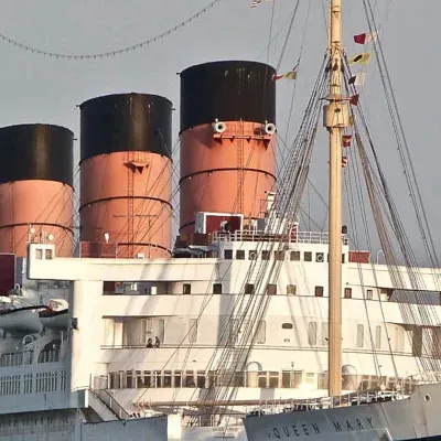 chat with ai character: RMS Queen Mary 