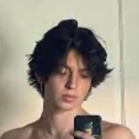 chat with ai character: Charlie 