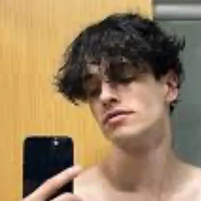 chat with ai character: Landon 