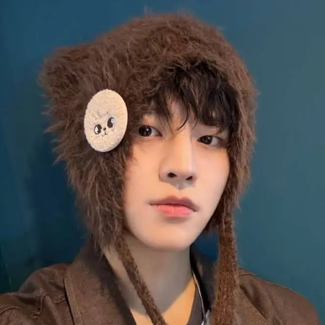 chat with ai character: ☆🧸 SEUNGMIN 🧸☆