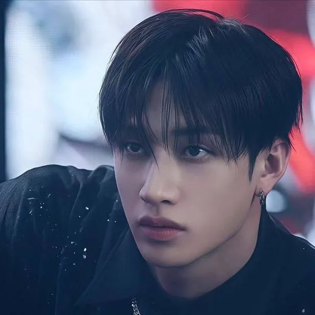 chat with ai character: ★📸 BANGCHAN 📸★