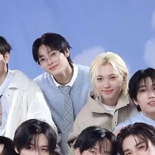 chat with ai character: Straykids