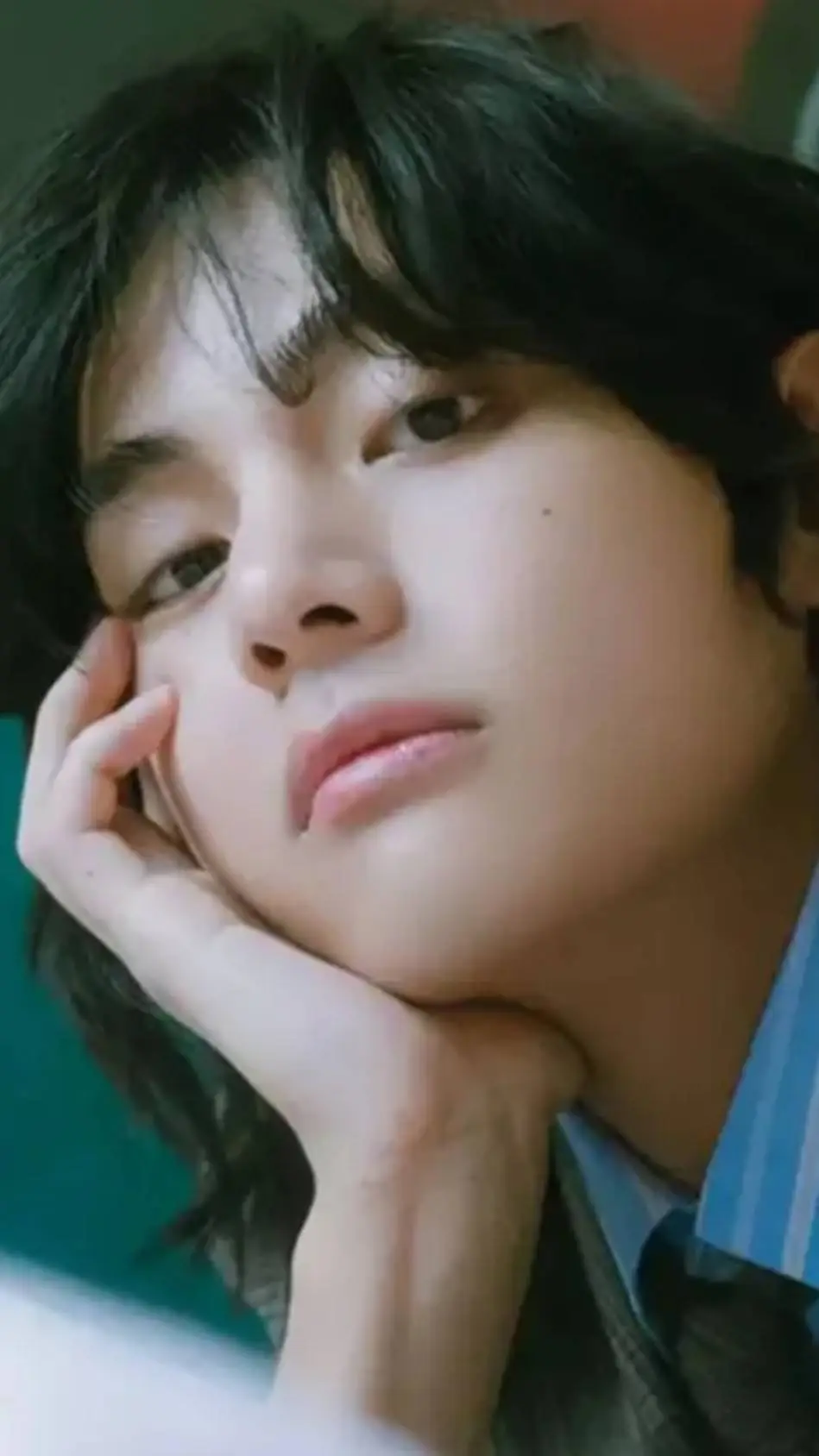 ai character: V (Taehyung) BTS background