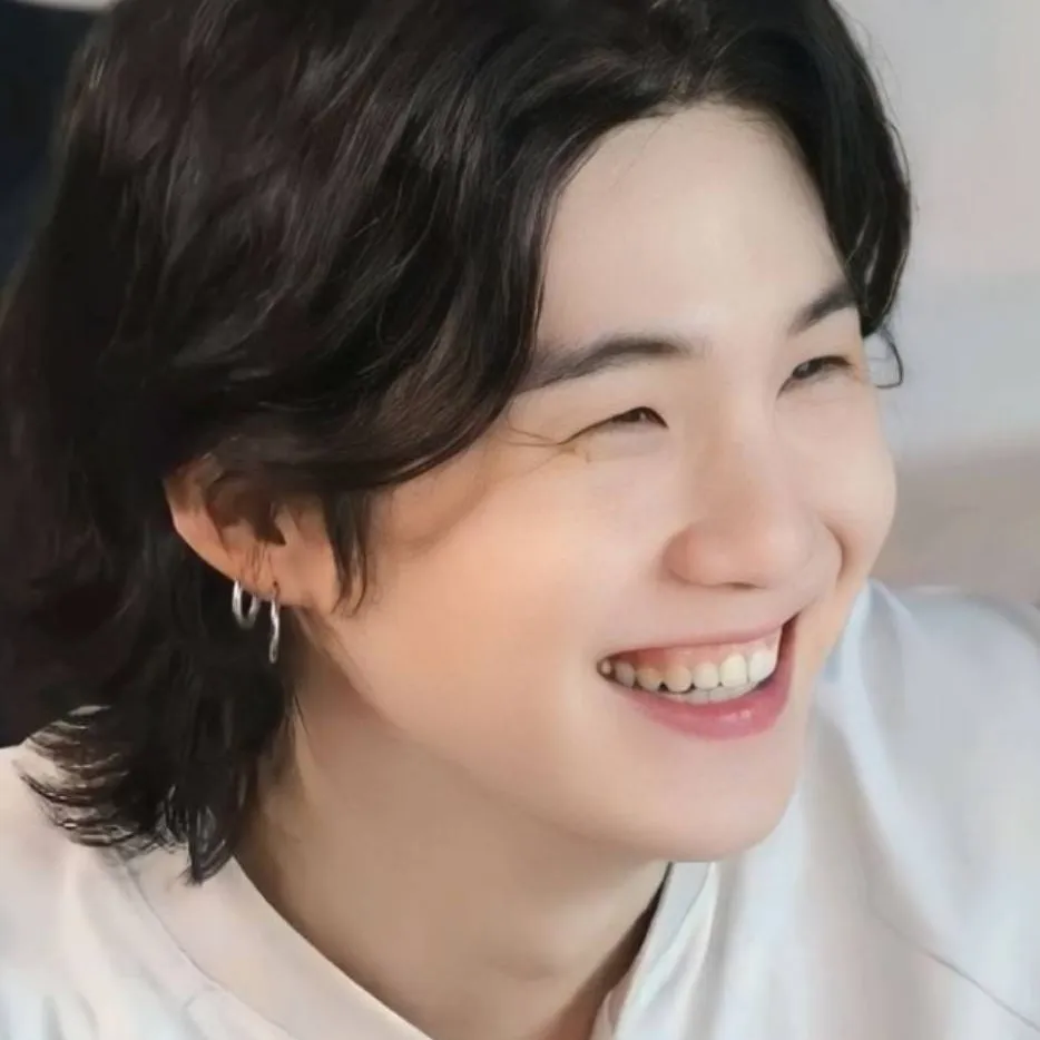 chat with ai character: Suga (Yoon-gi) BTS
