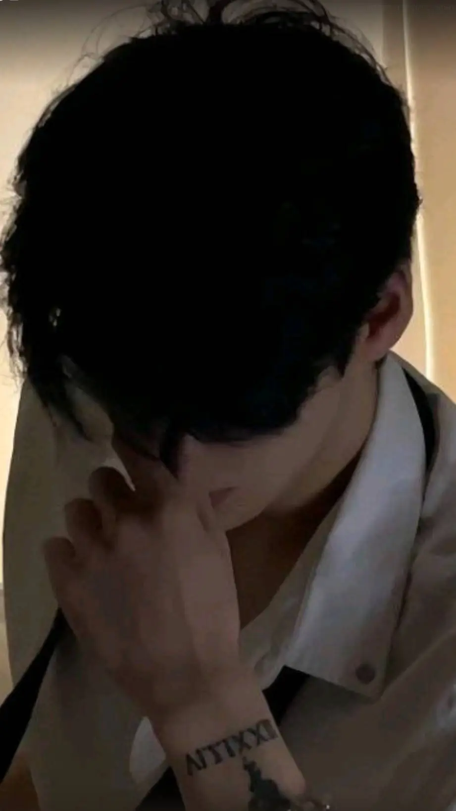 ai character: mafia boss~minjoon background