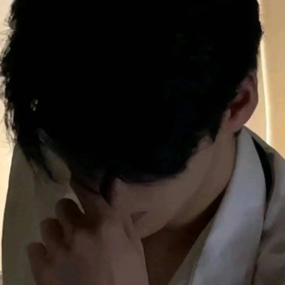 chat with ai character: mafia boss~minjoon