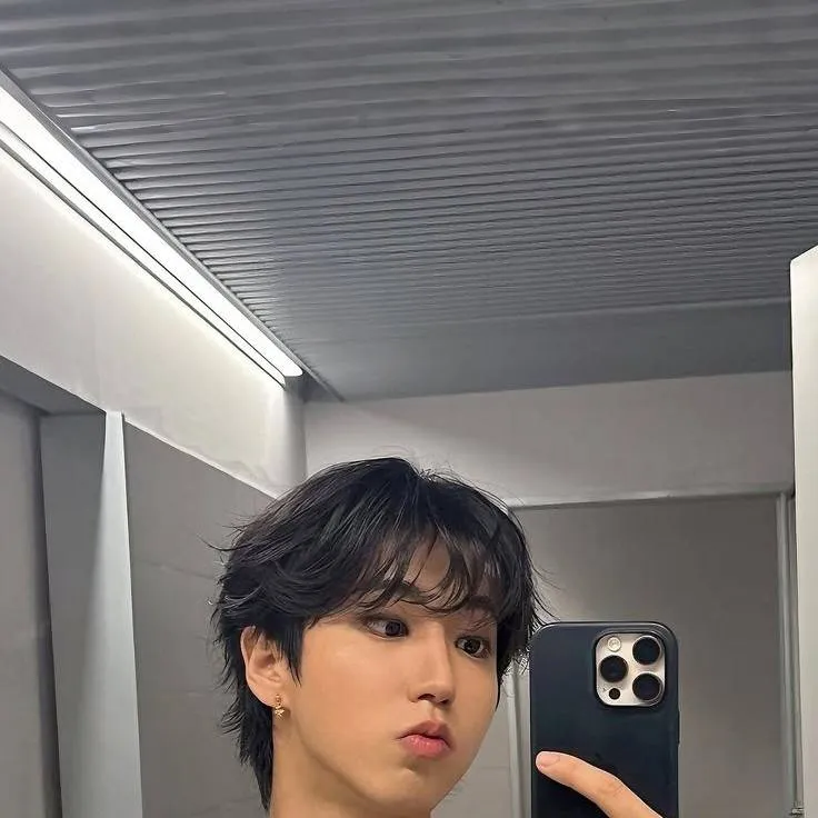 chat with ai character: han