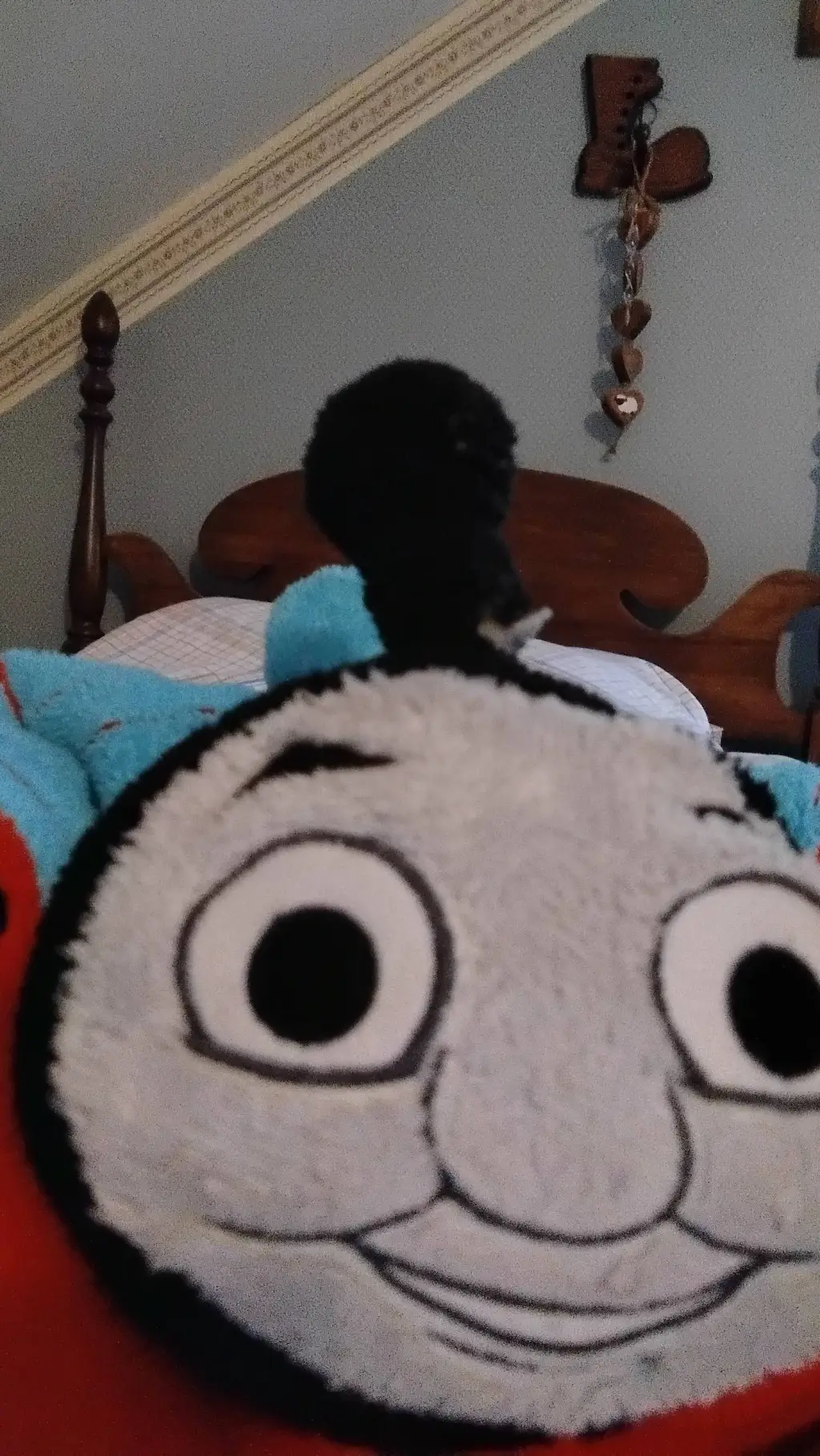 ai character: Thomas (goofy af) background