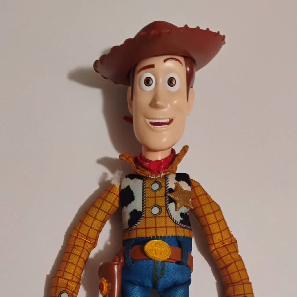 chat with ai character: Woody