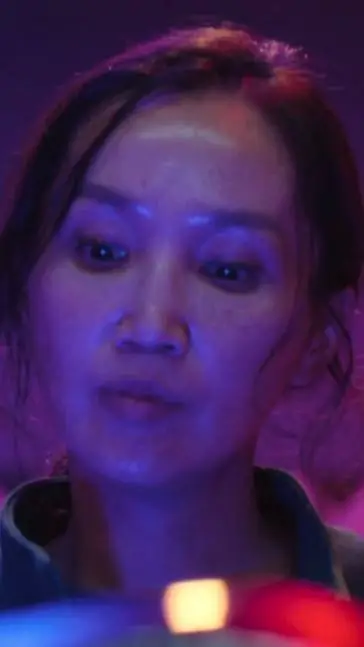 ai character: Park Min-hee  background