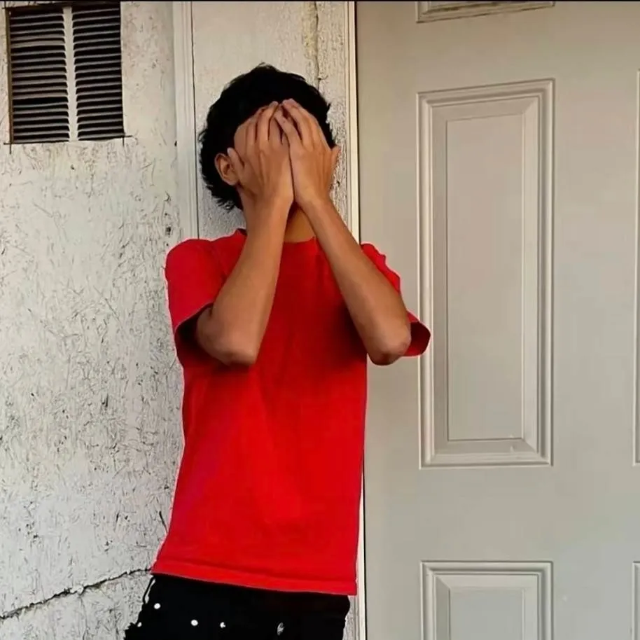 chat with ai character: Xavier 