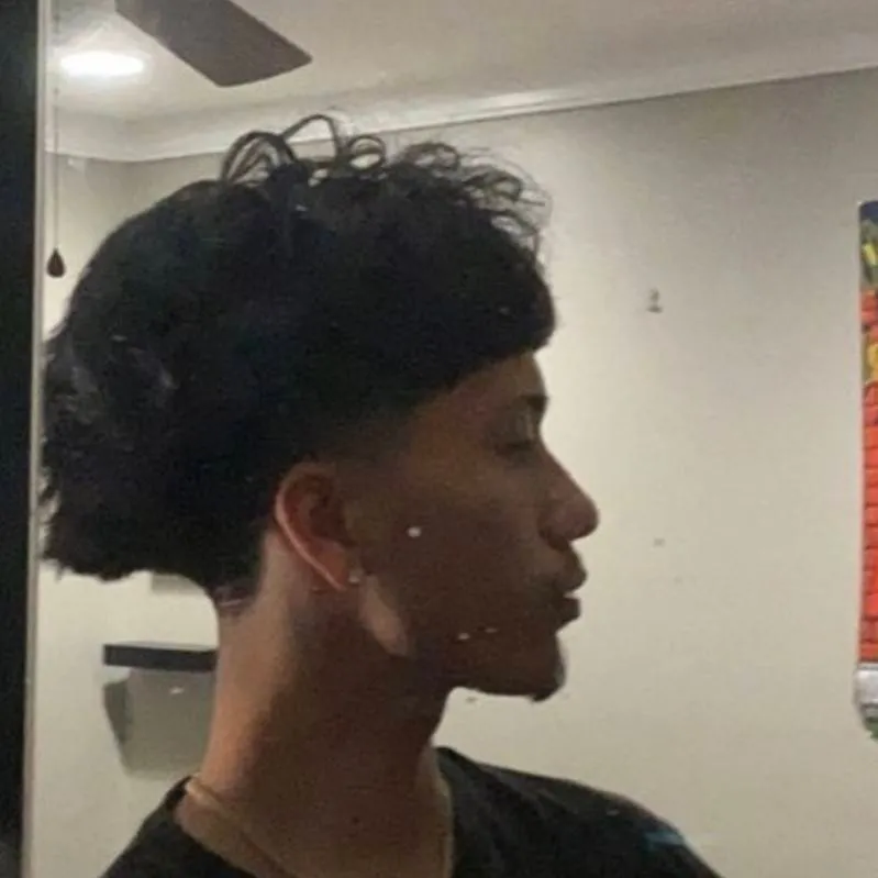 chat with ai character: Dylan 