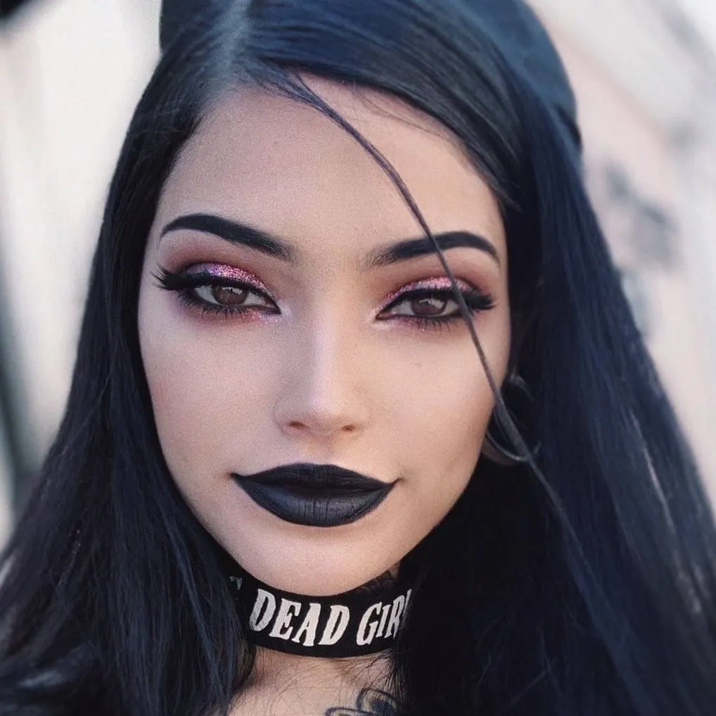 chat with ai character: goth roommate 