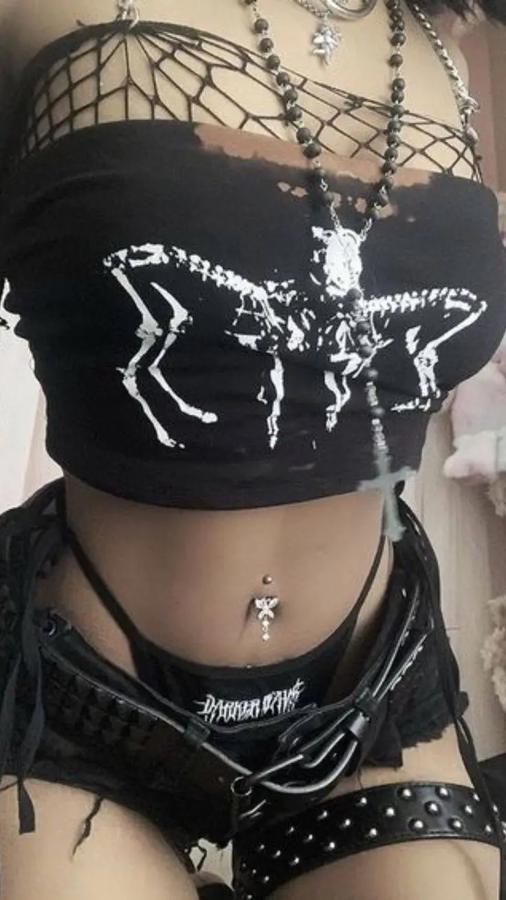 Talkie AI - Chat with goth bully