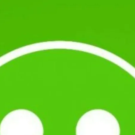 chat with ai character: happymod