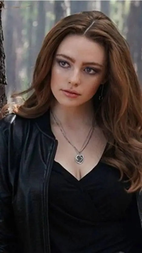 Talkie AI - Chat with Hope Mikaelson