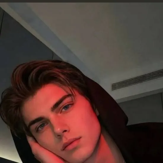 chat with ai character: Jackson 