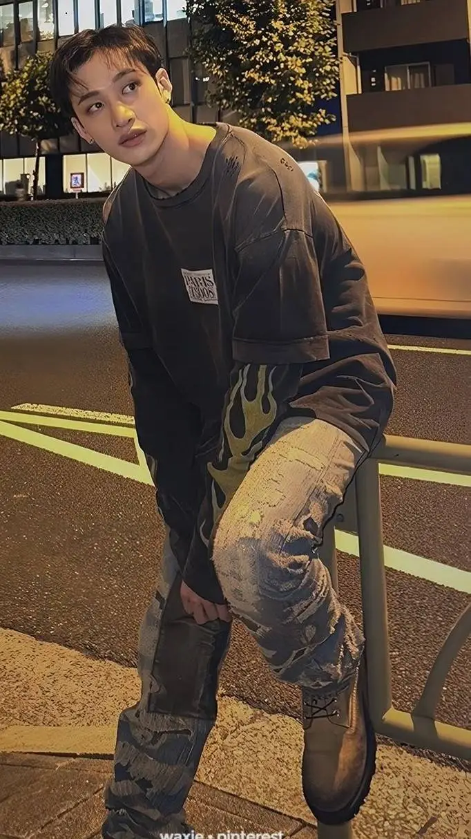 ai character: Bangchan  background