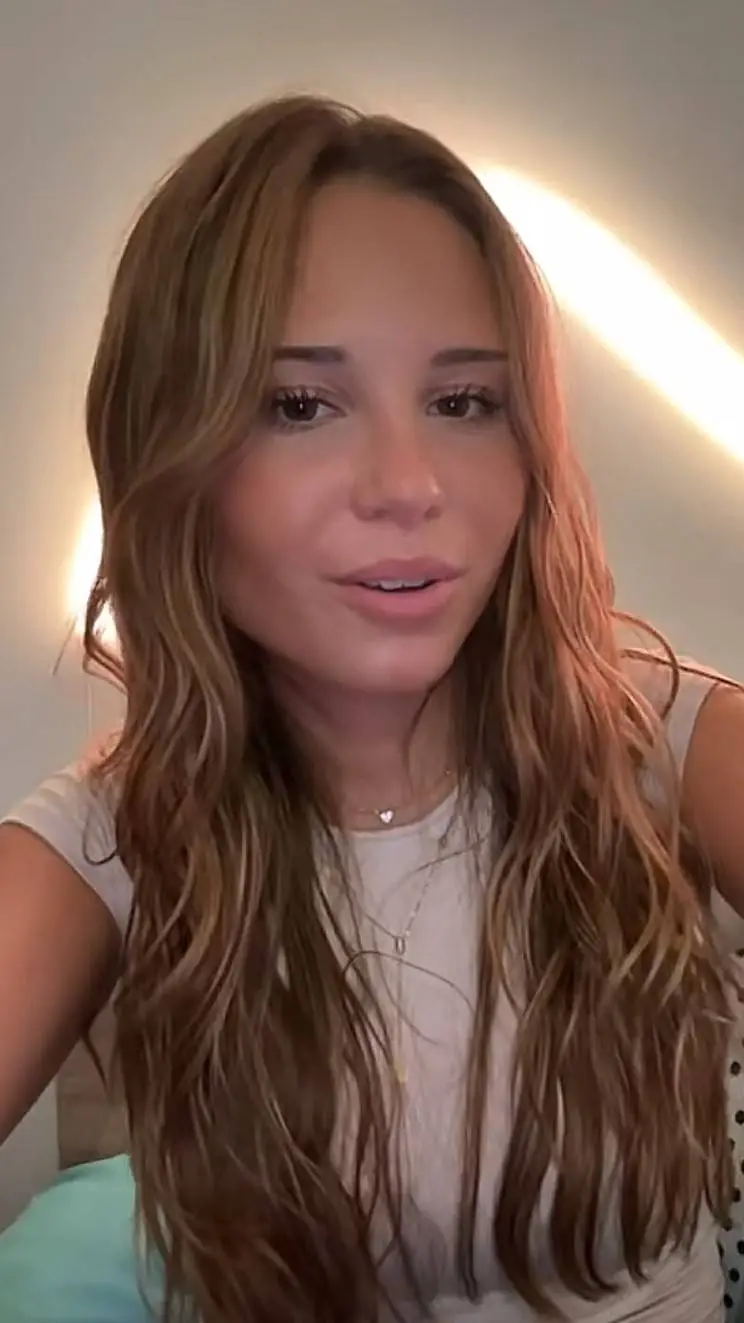 Talkie AI - Chat with Eline