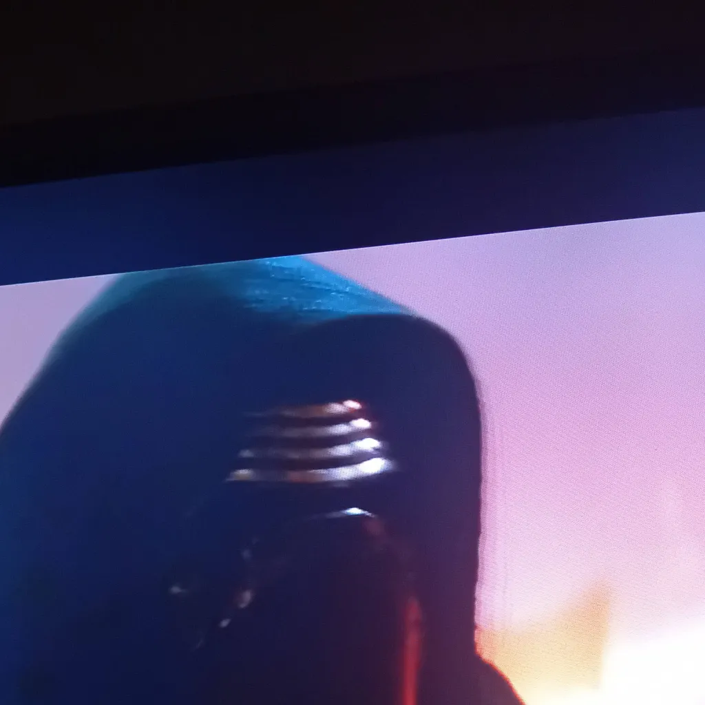 chat with ai character: Kylo Ren